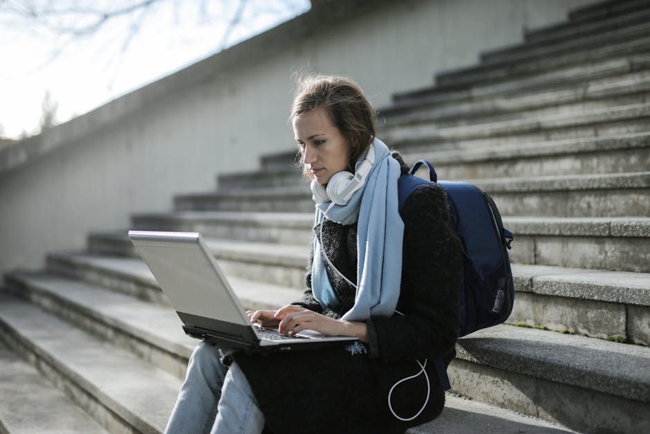 Student filling in an online application