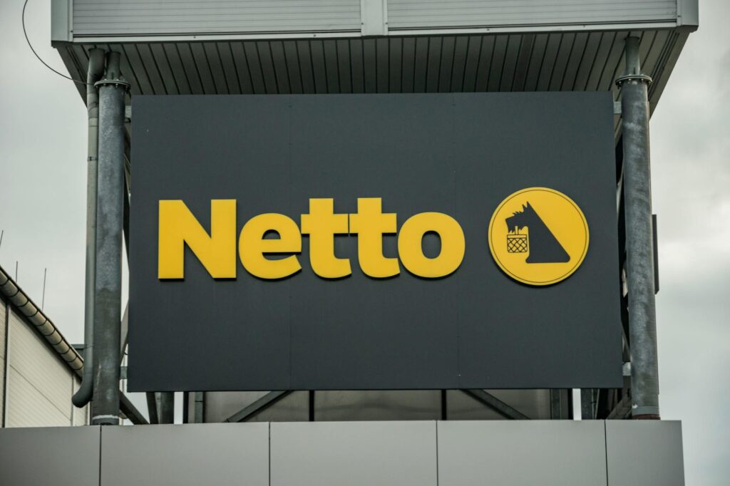 Supermarket Discount Breakdown - student guide illustration