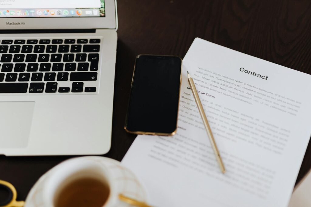 Mobile Contracts for Students - student guide illustration