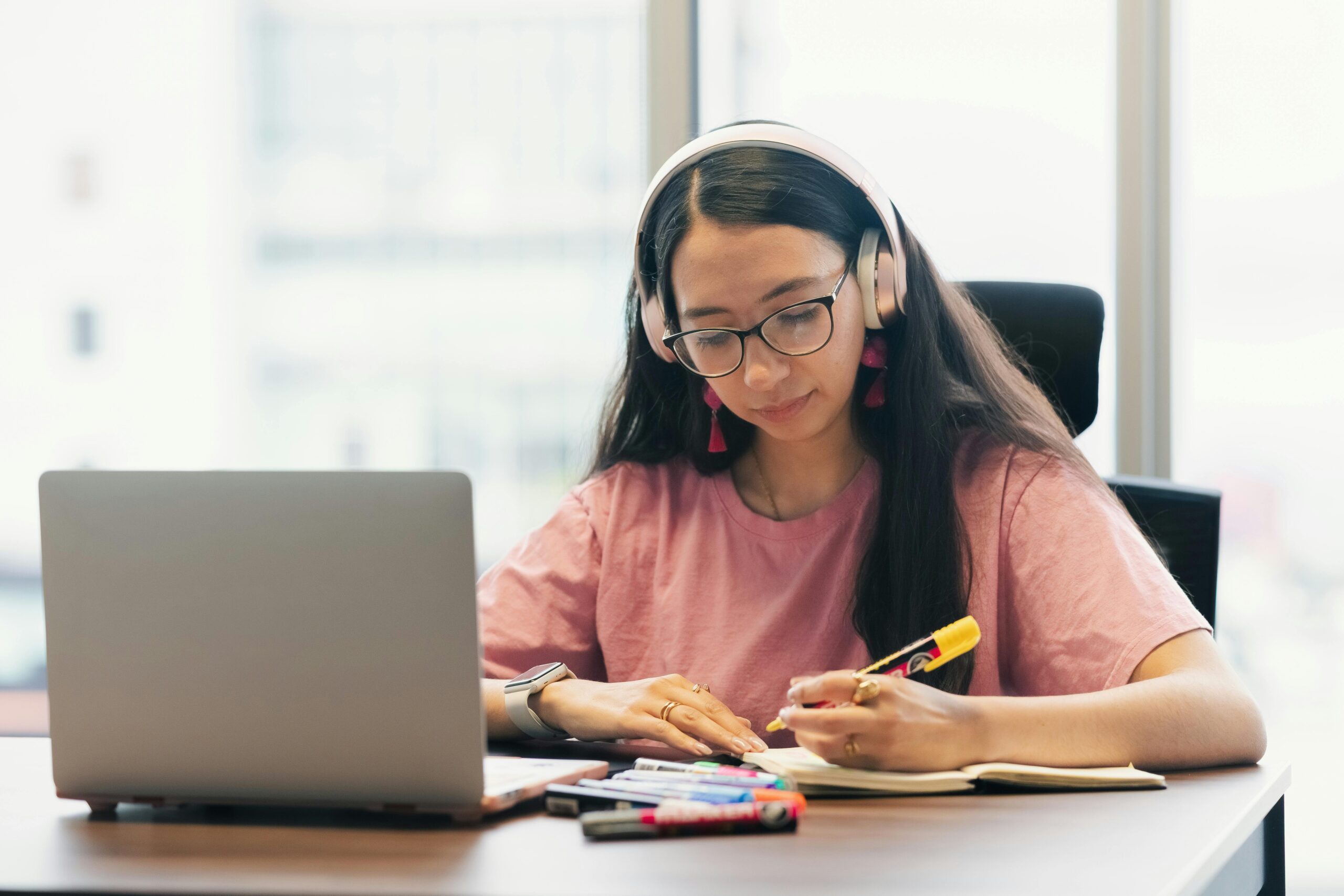 Core Hardware: Choosing Your University Laptop - Technology Essentials <a href=